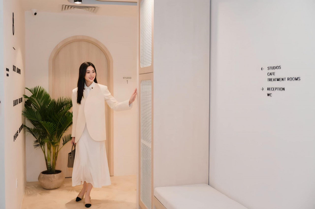 Hoa hậu Đặng Thu Thảo