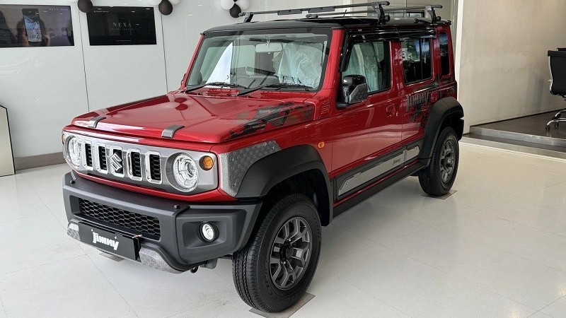 Cận cảnh Suzuki Jimny Thunder Edition ra mắt tại Ấn Độ, giá từ 312 triệu đồng