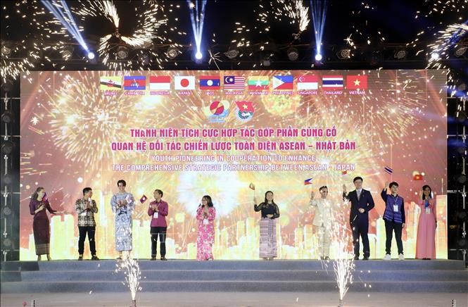 Người dân ASEAN – Nhật Bản: Đủ hiểu nhau để cùng hiện thực hóa khát vọng vươn xa Người dân ASEAN – Nhật Bản: Đủ hiểu nhau để cùng hiện thực hóa khát vọng vươn xa