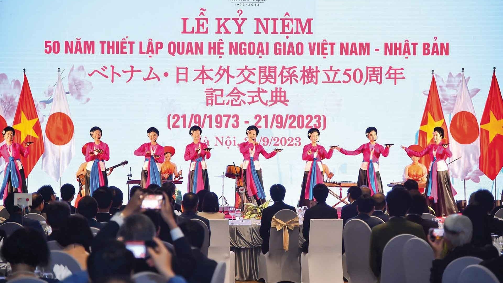 Phát huy vai trò của đối ngoại nhân dân