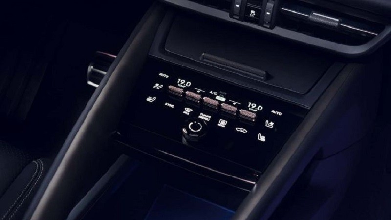 Lộ diện nội thất sang trọng của mẫu SUV điện Porsche Macan EV 2024 Lộ diện nội thất sang trọng của mẫu SUV điện Porsche Macan EV 2024