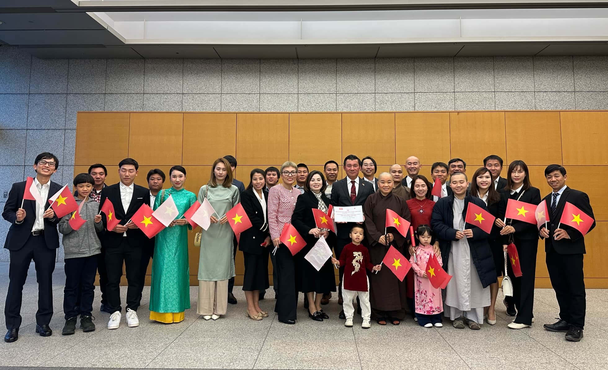 Thủ tướng khuyến khích doanh nghiệp tỉnh Gunma, nơi có 12.000 người Việt tiếp tục đầu tư vào Việt Nam