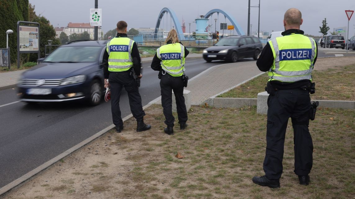 Lý do Đức gia hạn kiểm soát biên giới với Czech, Ba Lan và Thụy Sỹ