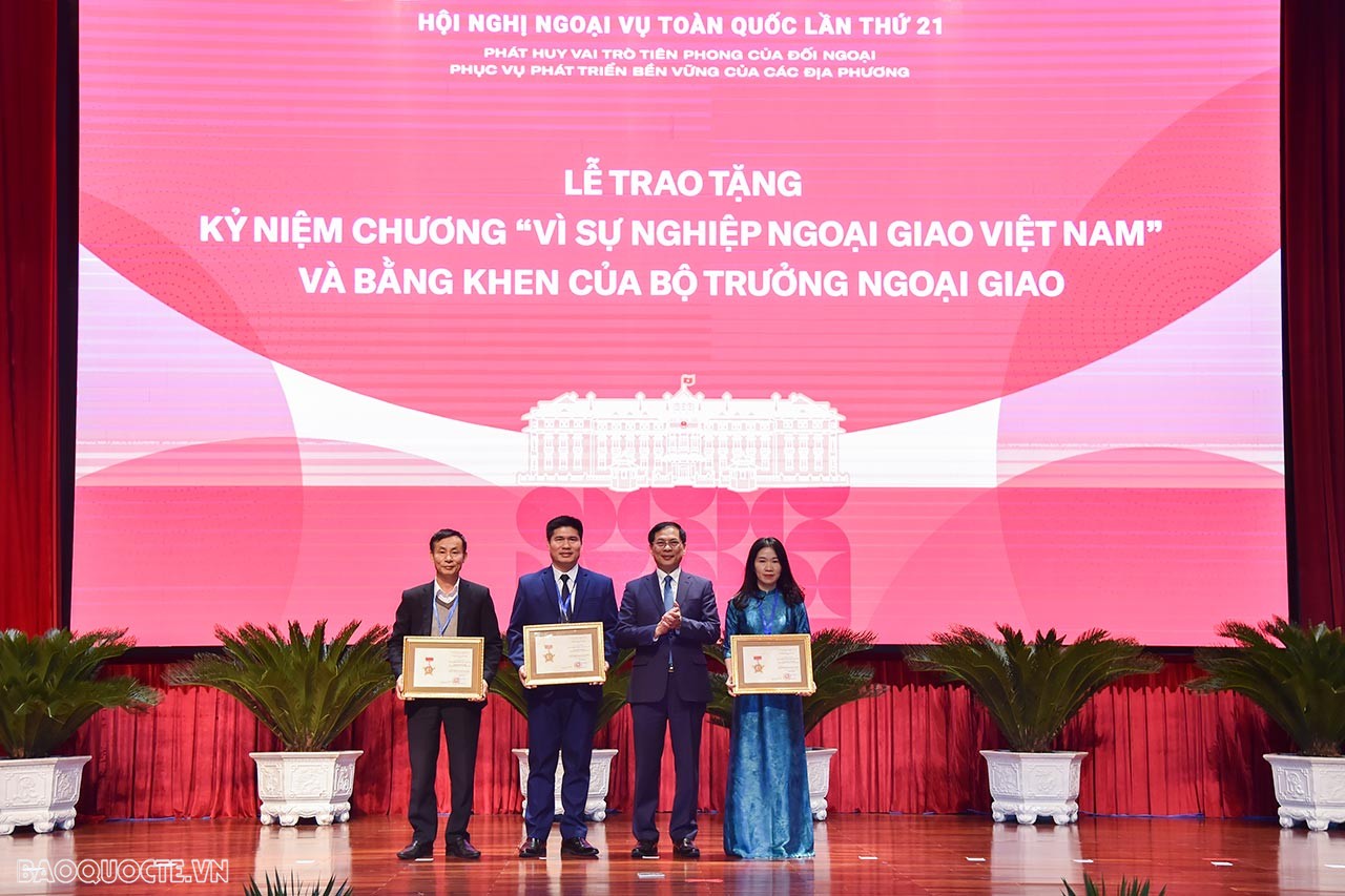 Khai mạc Hội nghị Ngoại vụ toàn quốc lần thứ 21