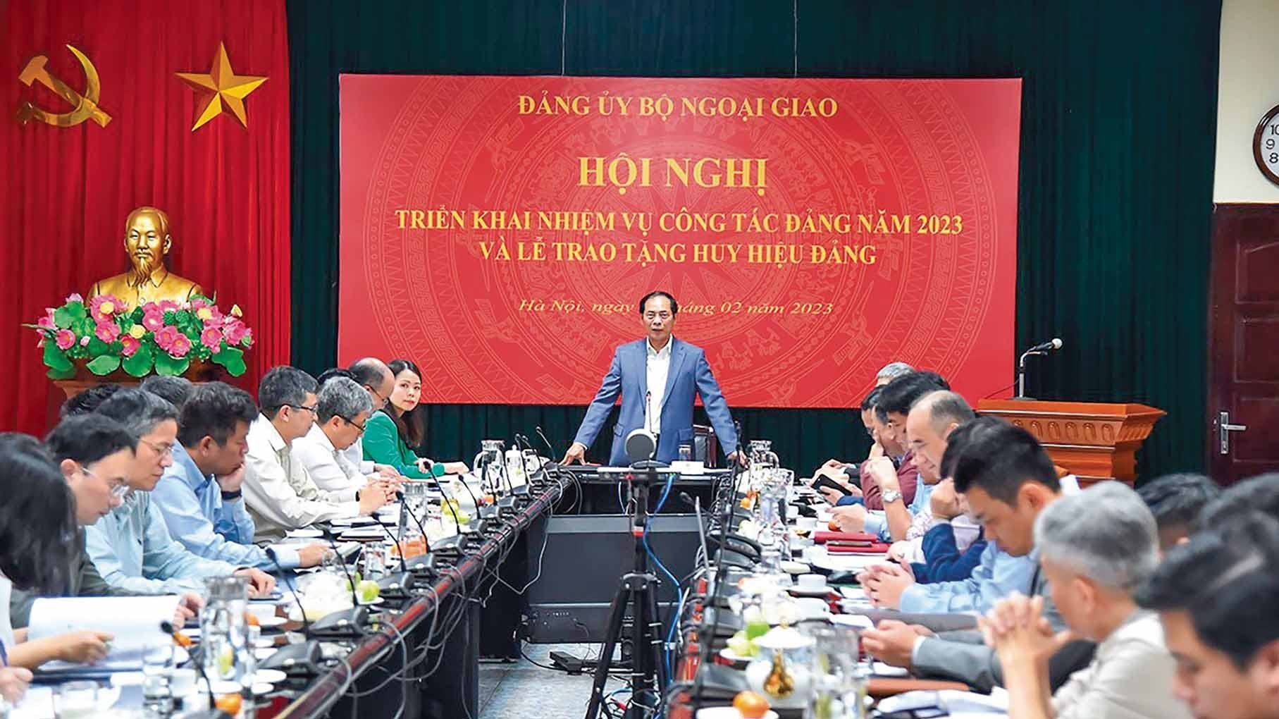 Công tác xây dựng đảng của Bộ Ngoại giao: Nhiều chuyển biến tích cực