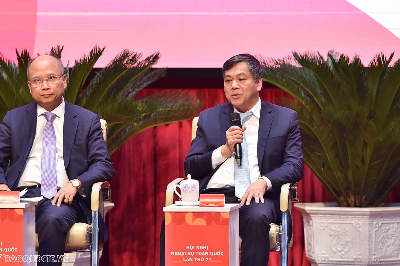 (Trực tuyến) Đổi mới sáng tạo, nâng cao hiệu quả công tác đối ngoại phục vụ phát triển bền vững của các địa phương (Trực tuyến) Đổi mới sáng tạo, nâng cao hiệu quả công tác đối ngoại phục vụ phát triển bền vững của các địa phương