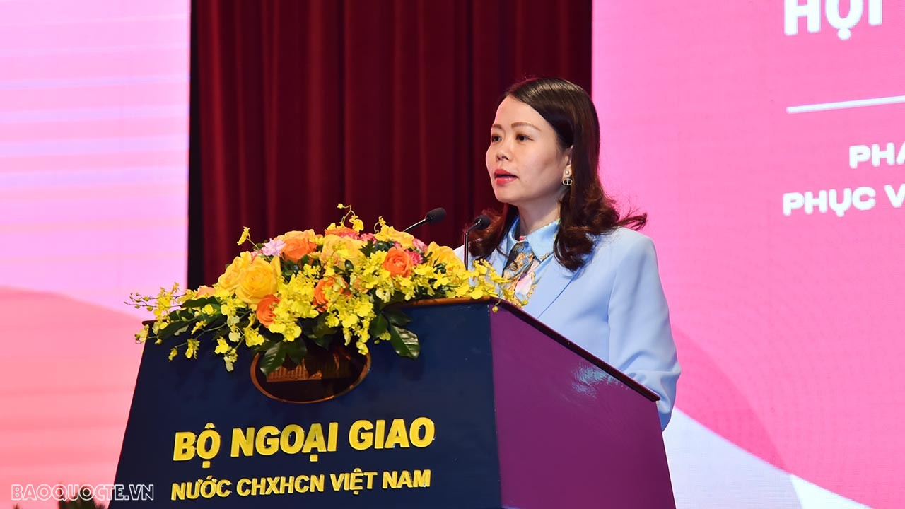 Cầu nối đối ngoại địa phương