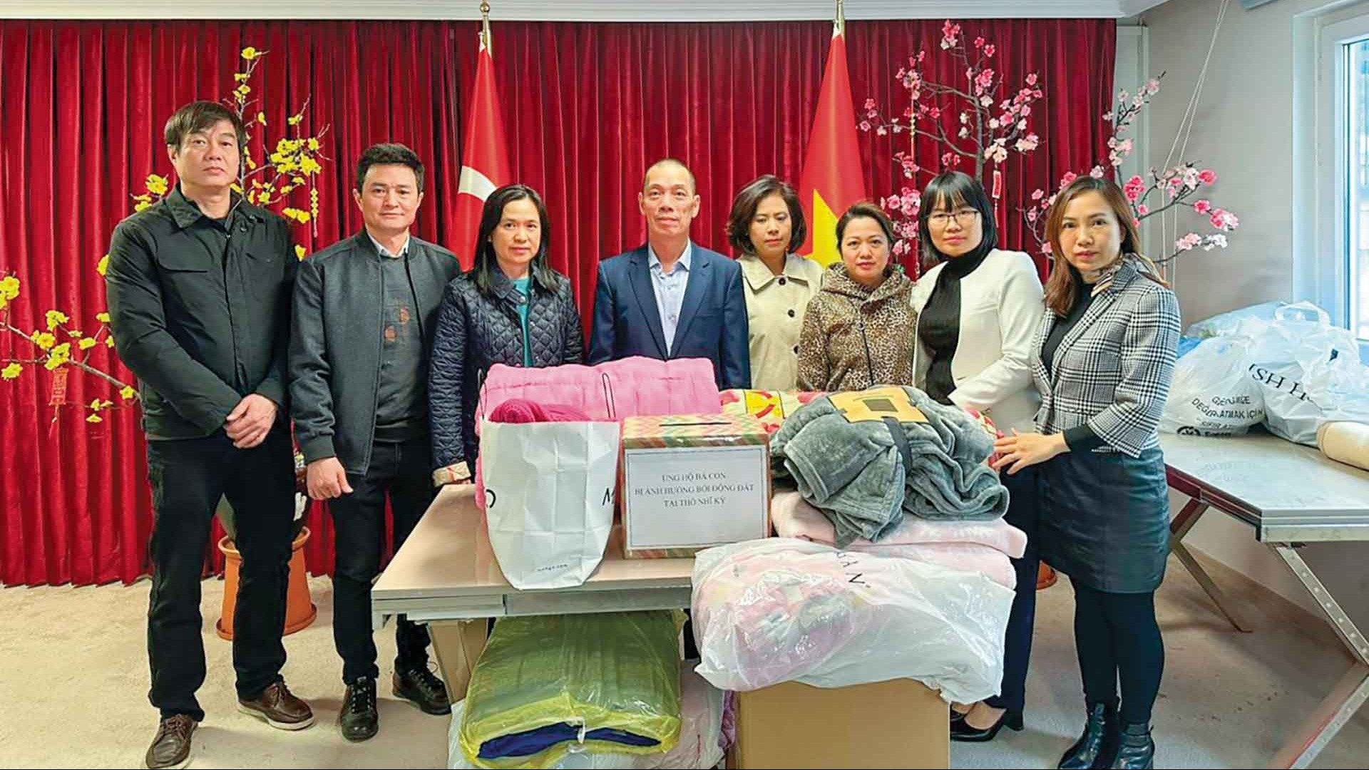 Cơ quan đại diện Việt Nam ở nước ngoài: Điểm tựa của người Việt xa xứ