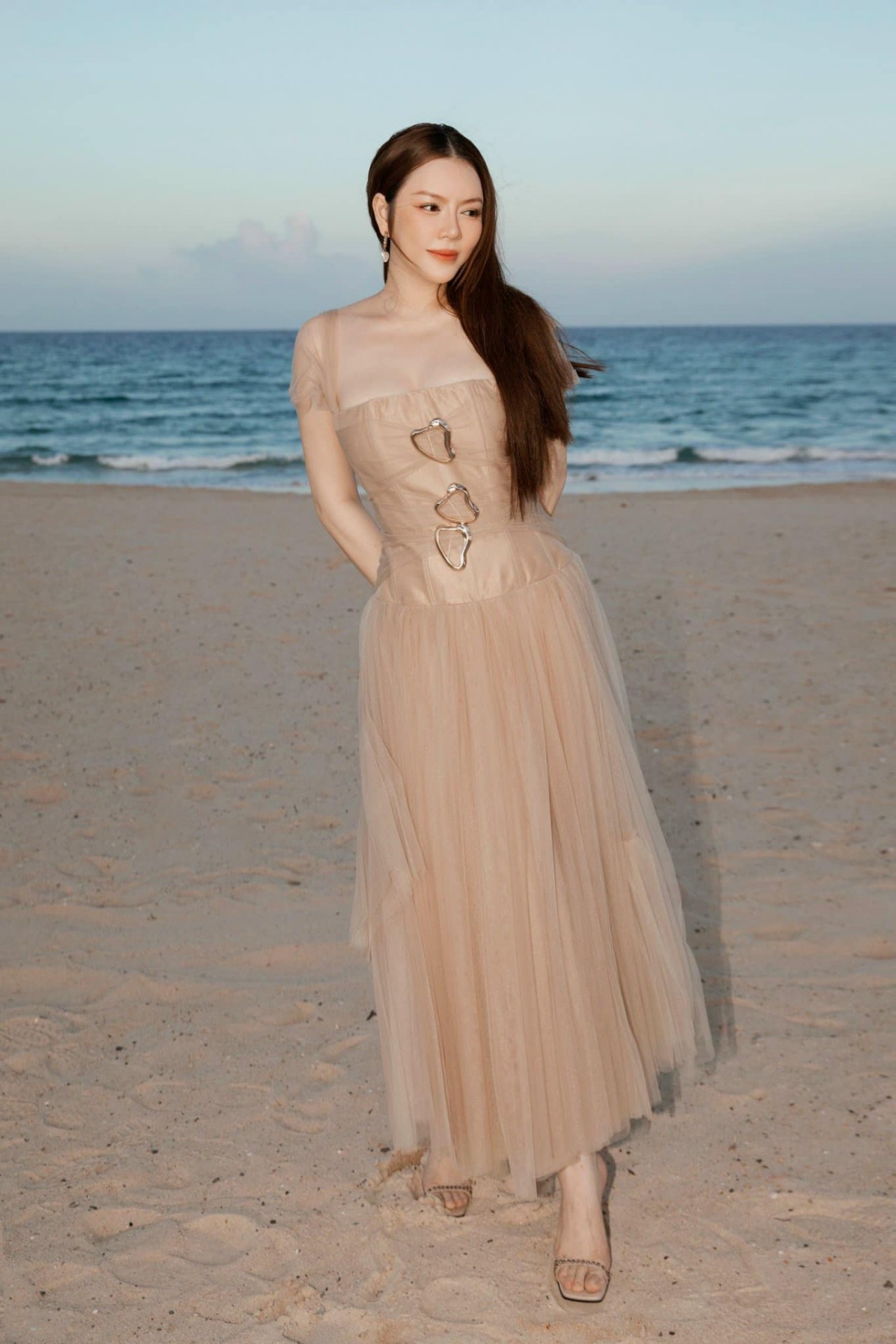 Diễn viên Lý Nhã Kỳ