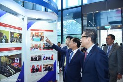 Toàn cảnh Hội nghị Ngoại vụ toàn quốc lần thứ 21 sáng ngày 18/12 qua ảnh