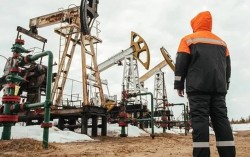 Giá xăng dầu hôm nay 19/12: Giá dầu tăng gần 2%