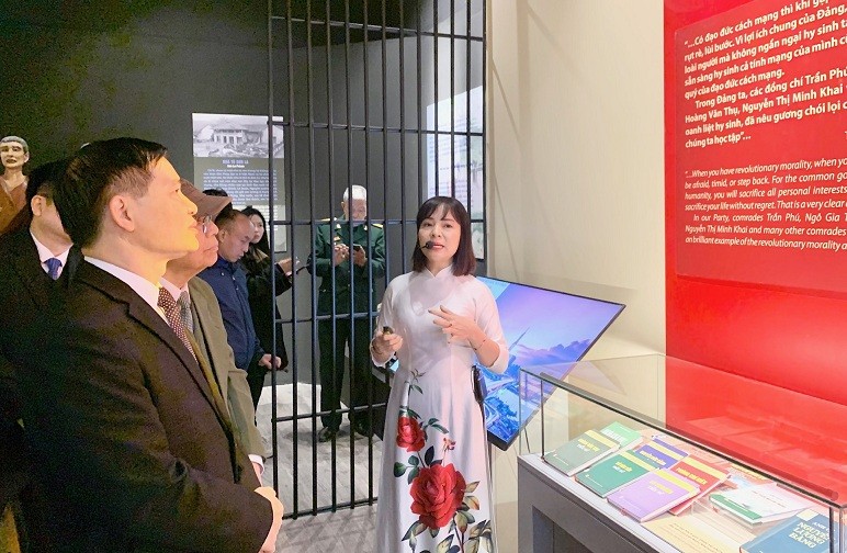 ‘Những hạt giống đỏ’: Trưng bày về thế hệ những người cộng sản đầu tiên cho cách mạng Việt Nam