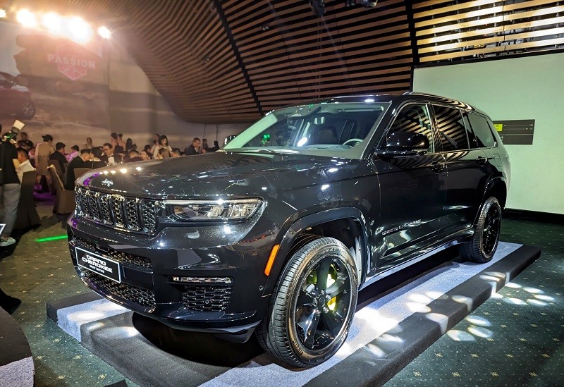 Jeep Grand Cherokee L 2023 bản đặc biệt Sport Edition. Jeep Grand Cherokee L 2023 bản đặc biệt Sport Edition.