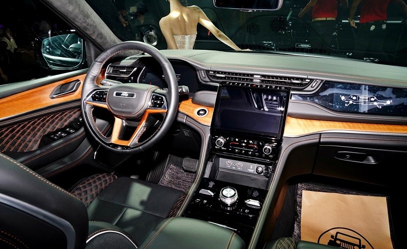 Nội thất Jeep Grand Cherokee L 2023 bản đặc biệt Nội thất Jeep Grand Cherokee L 2023 bản đặc biệt