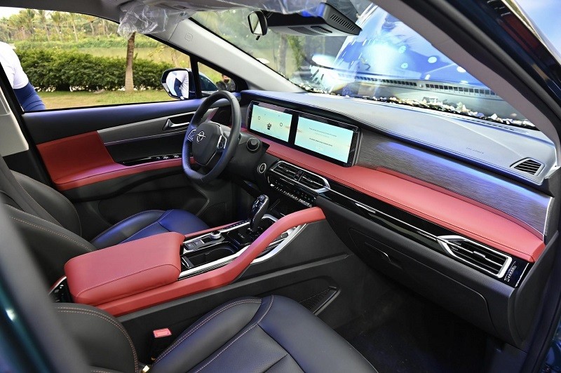 Cận cảnh hai mẫu MPV Trung Quốc Haima 7X và 7X-E vừa ra mắt tại Việt Nam, giá từ 865 triệu đồng