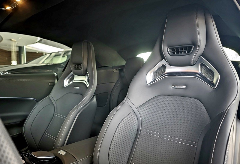 Cận cảnh Mercedes-AMG SL 43 vừa ra mắt tại Việt Nam, giá 6,959 tỷ đồng