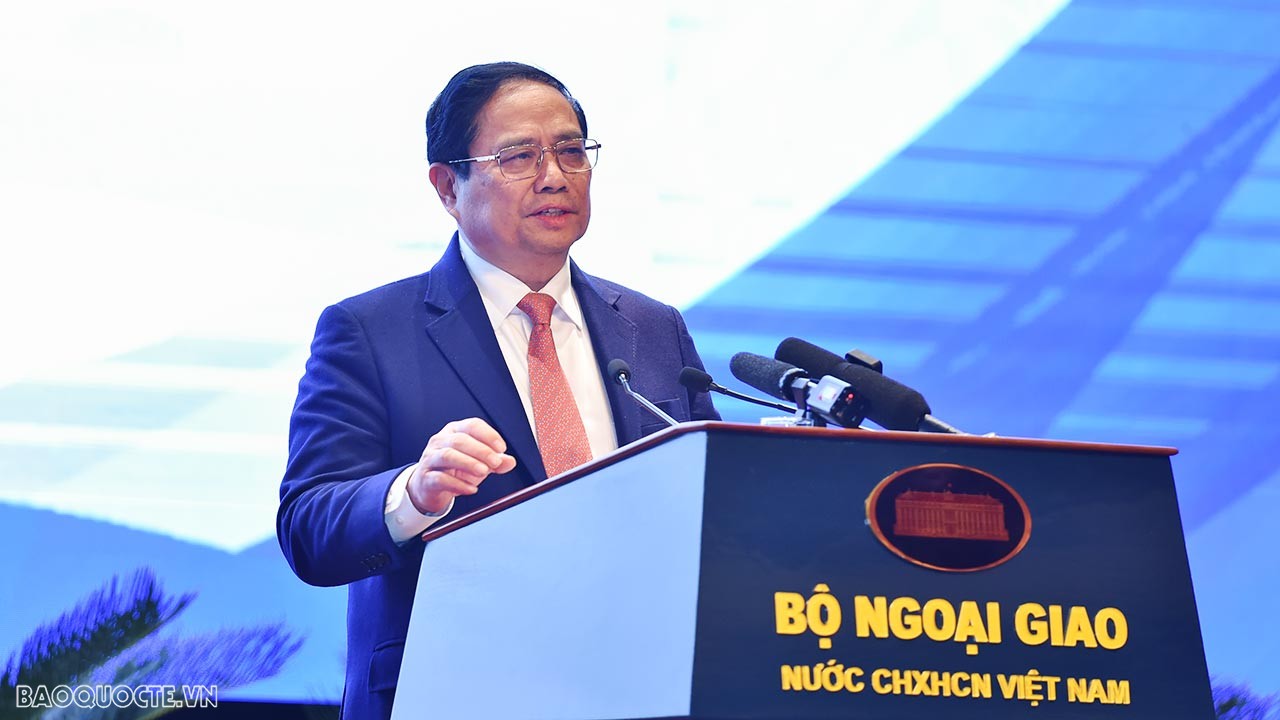 Toàn cảnh Thủ tướng Phạm Minh Chính tham dự Phiên toàn thể Ngoại giao Kinh tế phục vụ phát triển đất nước