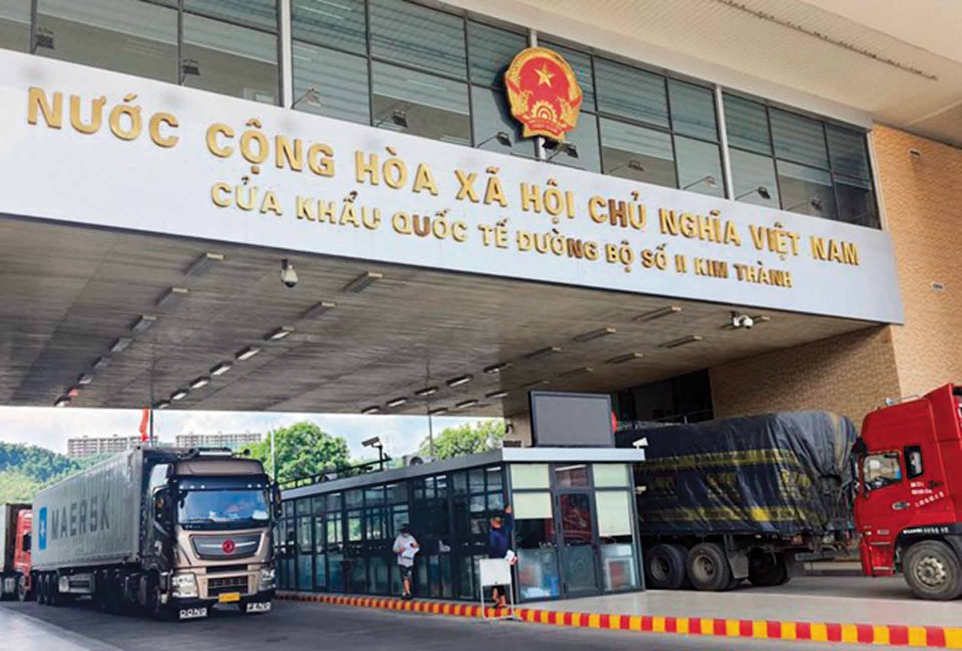 Lào Cai đẩy mạnh chuyển đổi số ở các cửa khẩu. (Nguồn: Báo Lao Động) Lào Cai đẩy mạnh chuyển đổi số ở các cửa khẩu. (Nguồn: Báo Lao Động)