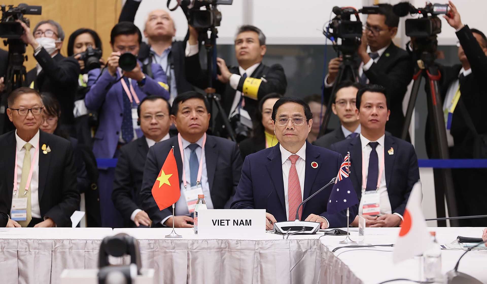 Thủ tướng Phạm Minh Chính cùng các lãnh đạo ASEAN và Nhật Bản dự Lễ khai mạc Hội nghị cấp cao kỷ niệm 50 năm quan hệ ASEAN - Nhật Bản. (Ảnh: Nhật Bắc) Thủ tướng Phạm Minh Chính cùng các lãnh đạo ASEAN và Nhật Bản dự Lễ khai mạc Hội nghị cấp cao kỷ niệm 50 năm quan hệ ASEAN - Nhật Bản. (Ảnh: Nhật Bắc)