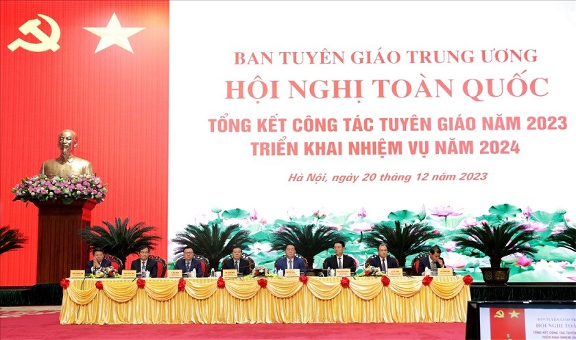 Hội nghị toàn quốc Tổng kết công tác thông tin đối ngoại; tuyên truyền biển, đảo, phân giới, cắm mốc và quản lý biên giới Hội nghị toàn quốc Tổng kết công tác thông tin đối ngoại; tuyên truyền biển, đảo, phân giới, cắm mốc và quản lý biên giới