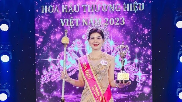 Doanh nhân Lê Thị Liệu đăng quang Hoa hậu Thương hiệu Việt Nam 2023