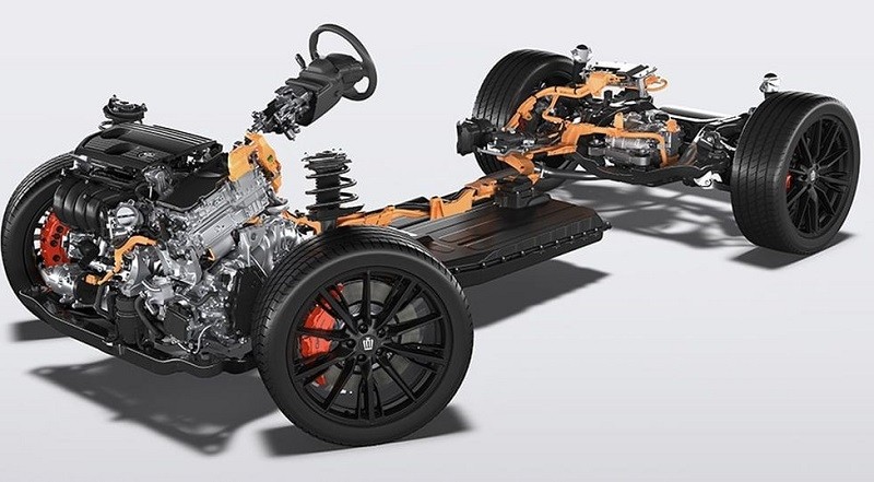 Cận cảnh Toyota Crown Sport PHEV 2024 vừa ra mắt tại Nhật Bản, giá 1,3 tỷ đồng