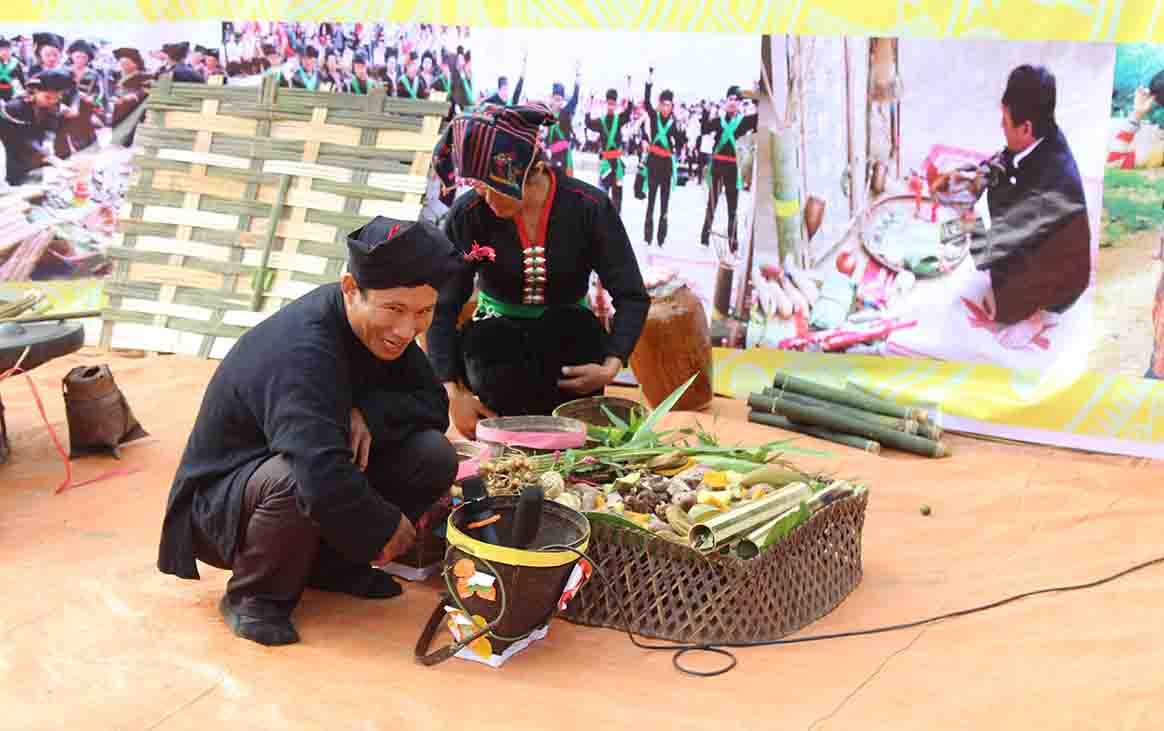 Vẻ đẹp văn hóa của người Cống giữa đại ngàn sương mây Vẻ đẹp văn hóa của người Cống giữa đại ngàn sương mây