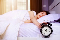 Ngủ bù vào cuối tuần sẽ giảm nguy cơ mắc bệnh tim mạch