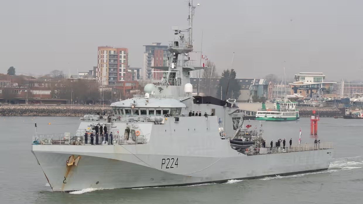 Tranh chấp vùng Essequibo dâng cao, Anh cử tàu tuần tra đến Guyana