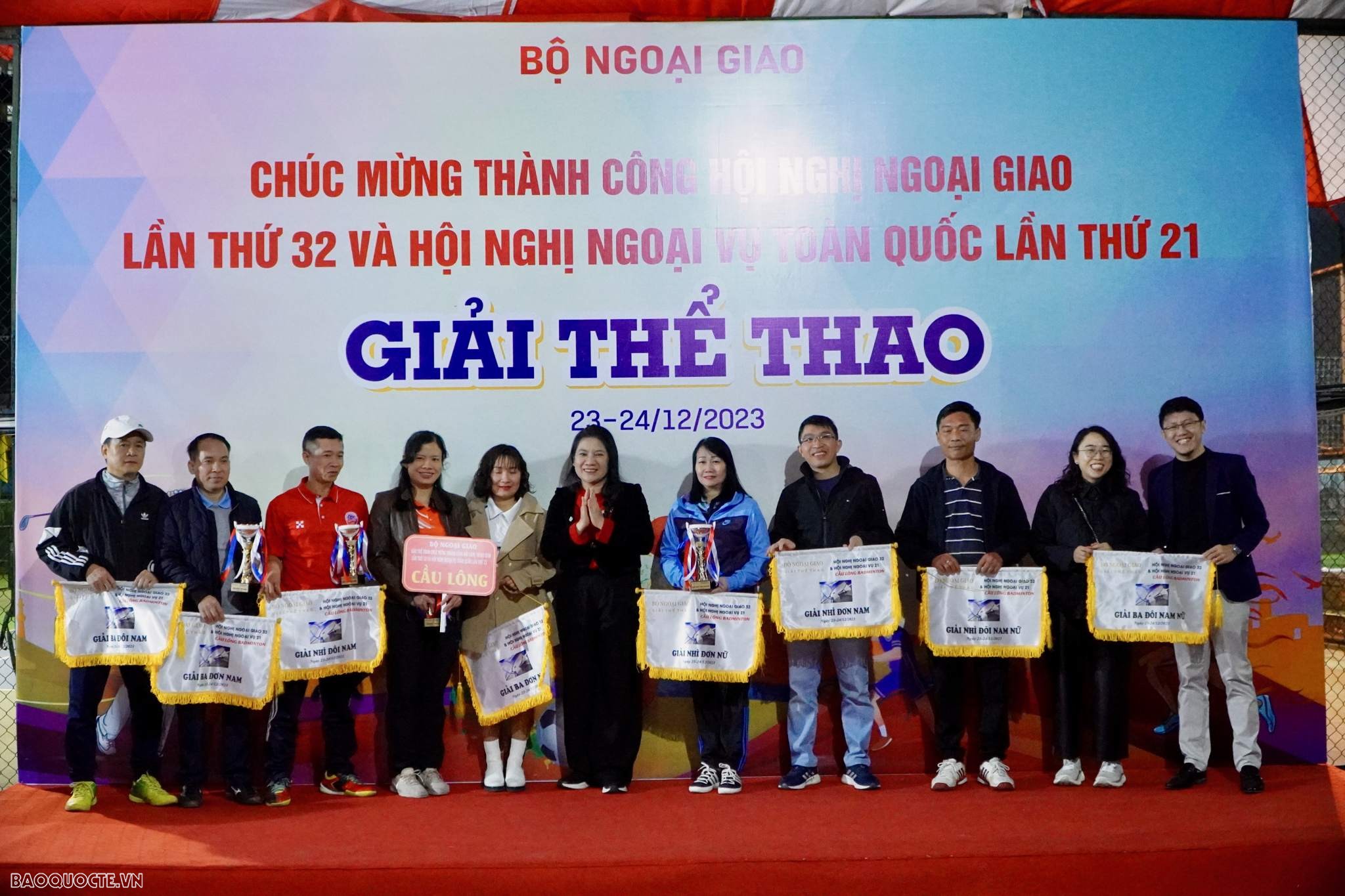 Tưng bừng không khí của giải thể thao Bộ Ngoại giao Tưng bừng không khí của giải thể thao Bộ Ngoại giao