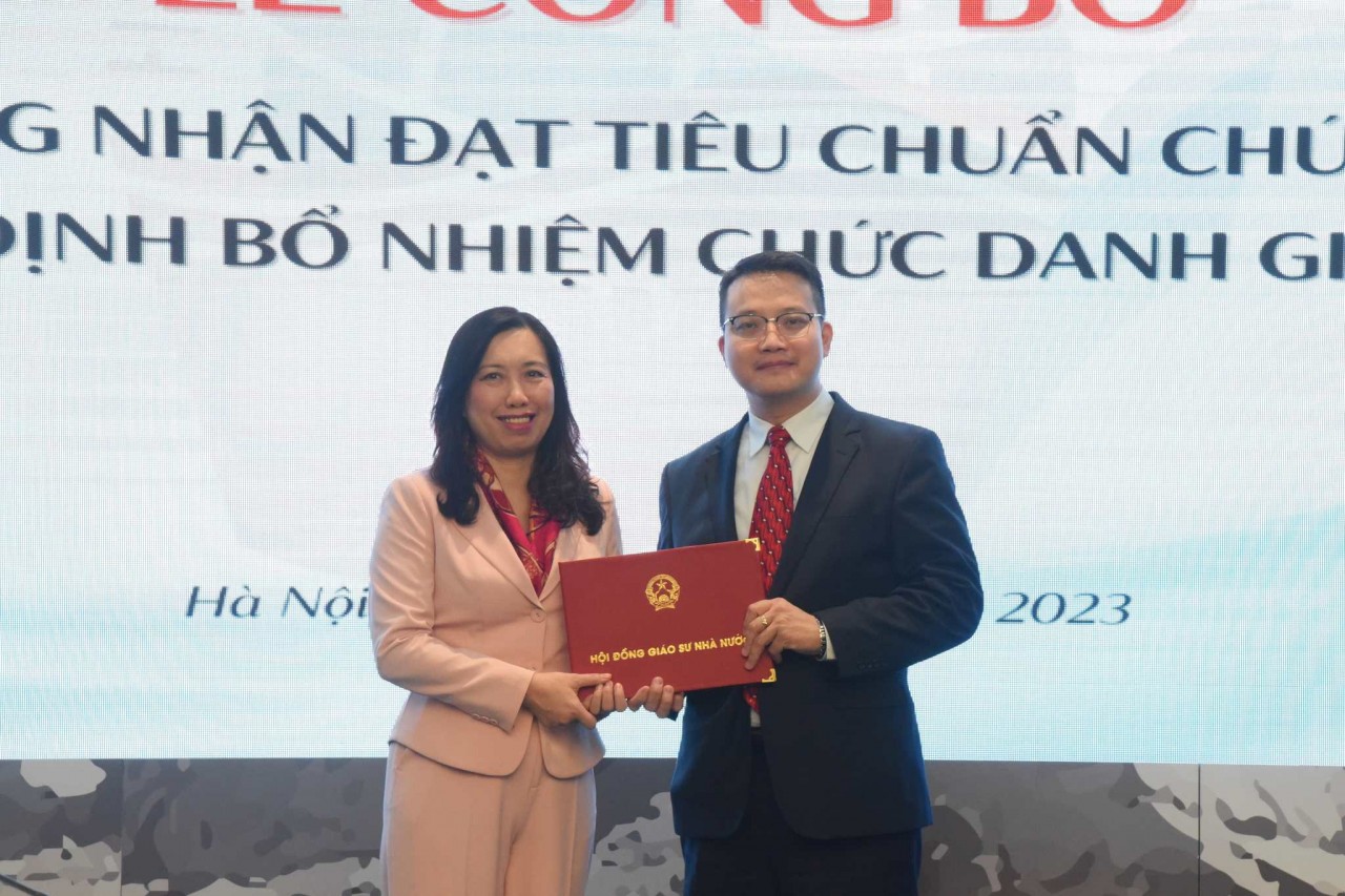 Khoa Kinh tế Quốc tế, Học viện Ngoại giao có Giáo sư đầu tiên