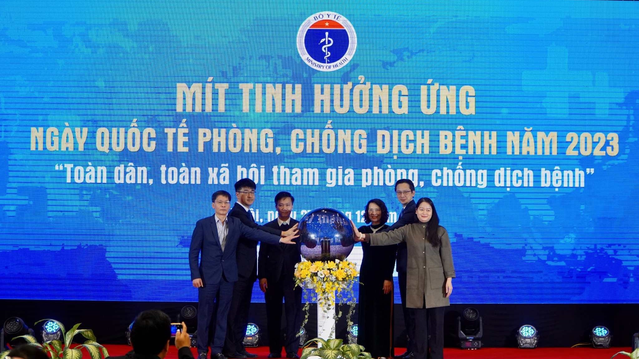 Toàn dân phòng bệnh từ sớm, từ xa - kim chỉ nam giúp hạn chế dịch bệnh bùng phát