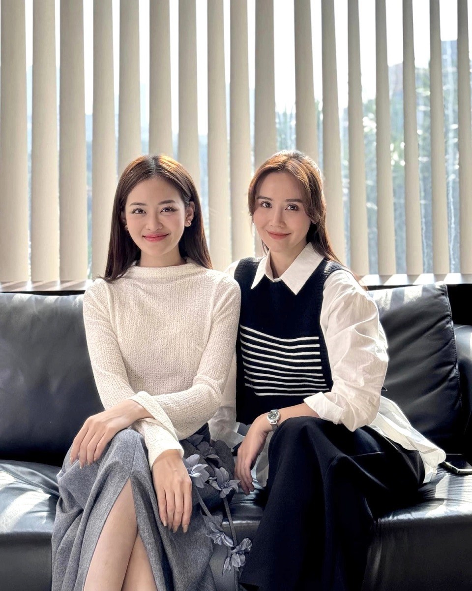 Chúng ta của 8 năm sau: Tạo hình và phong cách thời trang đối lập của Phan Minh Huyền và Thùy Anh