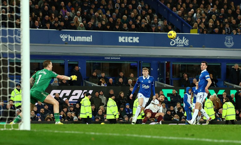 Phút 86, Bernardo Silva ghi bàn cho Man City. Phút 86, Bernardo Silva ghi bàn cho Man City.