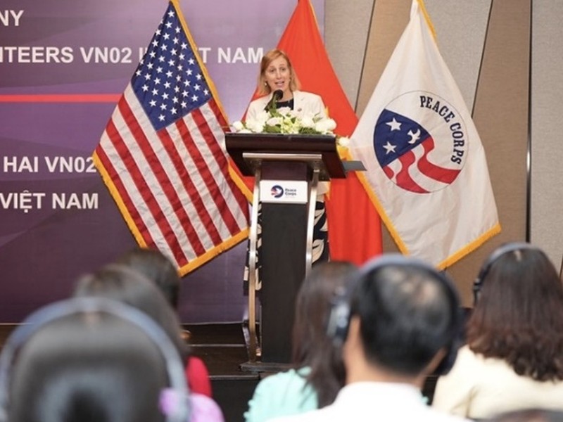 Theo bà Tổng lãnh sự Hoa Kỳ Susan Burns, “Chương trình Hòa Bình là biểu tượng có thể thấy được của sự hợp tác ngày càng phát triển của hai nước (Ảnh: Bảo Lan). Theo bà Tổng lãnh sự Hoa Kỳ Susan Burns, “Chương trình Hòa Bình là biểu tượng có thể thấy được của sự hợp tác ngày càng phát triển của hai nước (Ảnh: Bảo Lan).