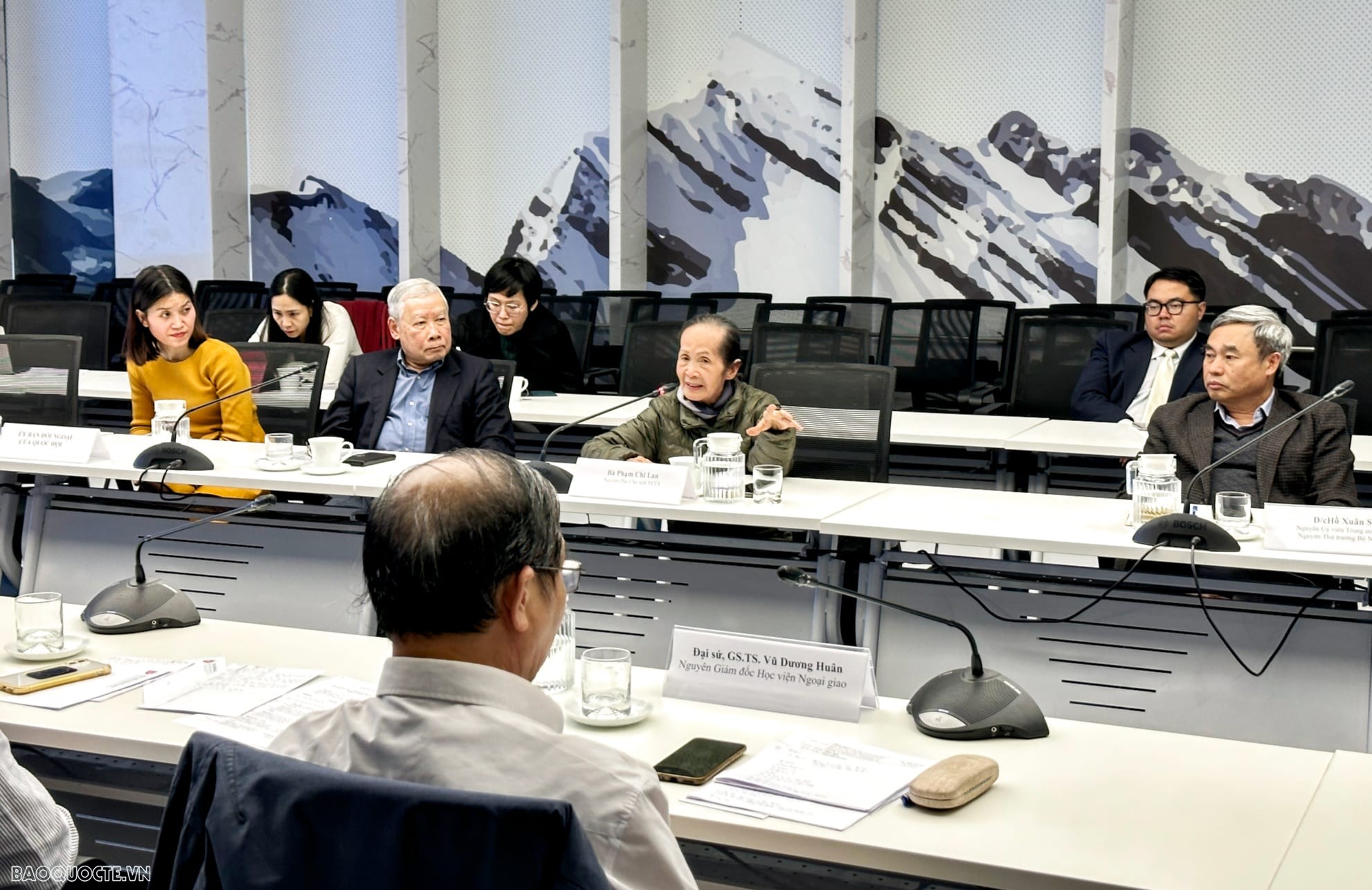 Thế giới 40 năm qua và những tác động đến đường lối đối ngoại của Việt Nam