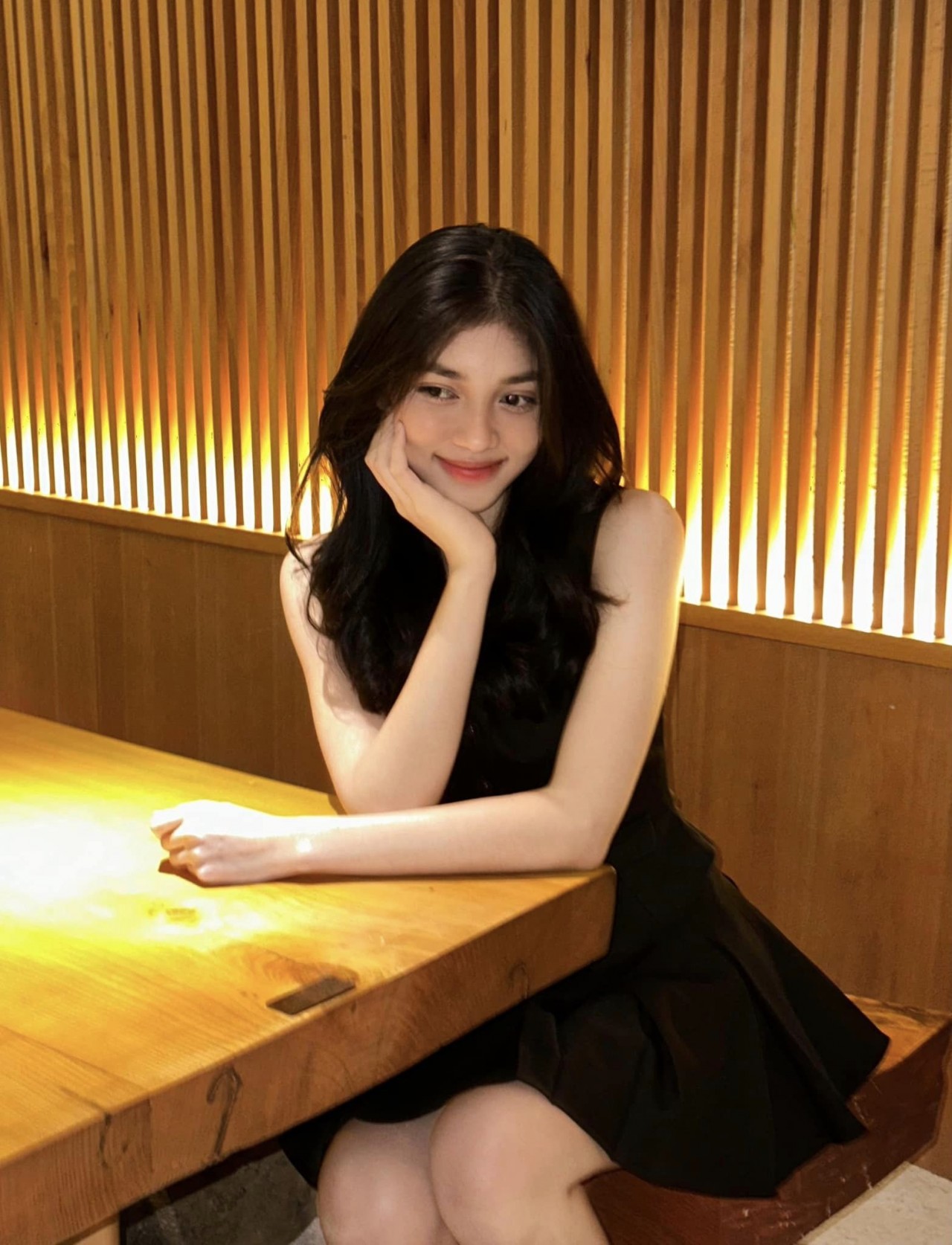 Á hậu Huỳnh Minh Kiên