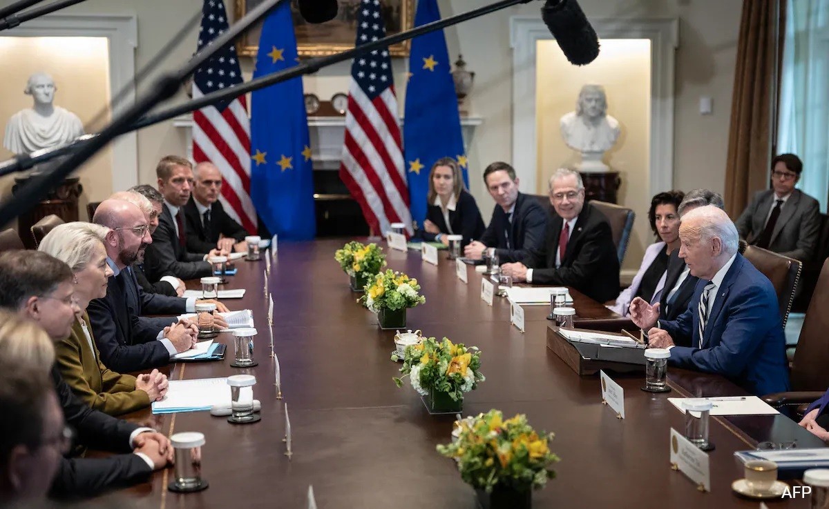 Ảnh ấn tượng 2023: ‘Nóng rẫy’ xung đột Nga-Ukraine, Israel-Hamas, những mất mát không thể hiểu nổi và nhiều chuyến công du lịch sử Ảnh ấn tượng 2023: ‘Nóng rẫy’ xung đột Nga Ukraine, Israel-Hamas, những mất mát không thể hiểu nổi và nhiều chuyến công du lịch sử