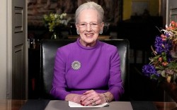 Nữ hoàng Đan Mạch bất ngờ tuyên bố thoái vị, truyền ngôi cho con trai