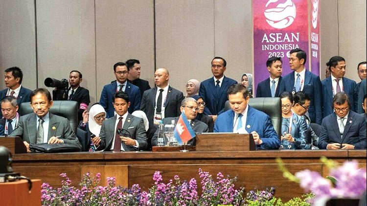 Campuchia kêu gọi sự bình tĩnh của các bên, tránh đối đầu ở Biển Đông