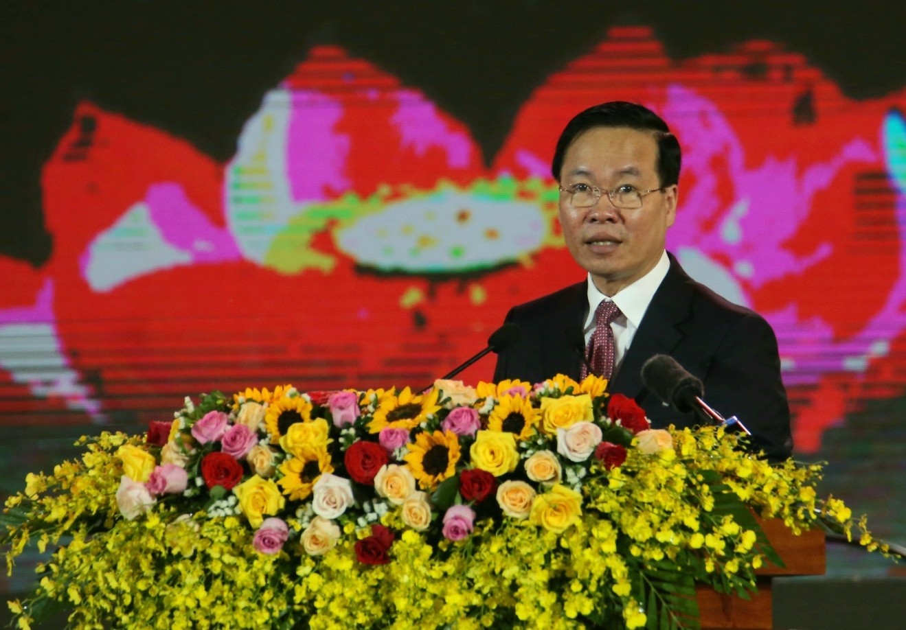 Chủ tịch nước Võ Văn Thưởng dự Lễ kỷ niệm 20 năm thành lập tỉnh Hậu Giang Chủ tịch nước Võ Văn Thưởng dự Lễ kỷ niệm 20 năm thành lập tỉnh Hậu Giang