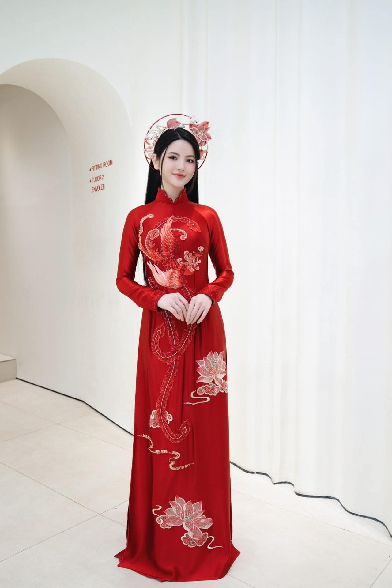 Khoảnh khắc tình tứ, ngọt ngào của cặp đôi 'trai tài gái sắc' Quang Hải - Chu Thanh Huyền