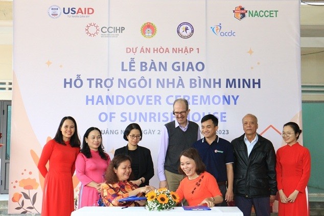 Ra mắt địa chỉ an toàn, thân thiện cho phụ nữ và trẻ em gái khuyết tật bị bạo lực tại Quảng Nam Ra mắt địa chỉ an toàn, thân thiện cho phụ nữ và trẻ em gái khuyết tật bị bạo lực tại Quảng Nam