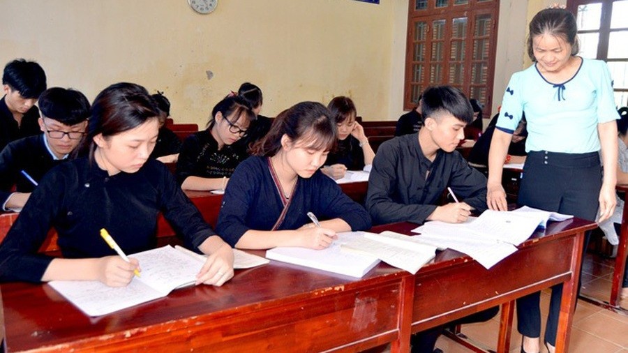 1.031 cá nhân được phong tặng danh hiệu Nhà giáo Ưu tú