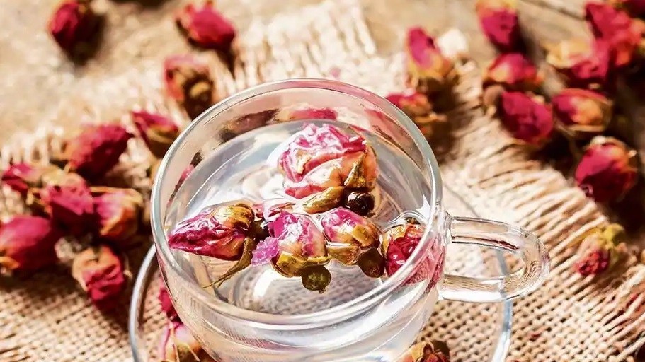 4 loại trà thảo mộc có thể uống hằng ngày, giúp chống lão hóa, trẻ đẹp làn da