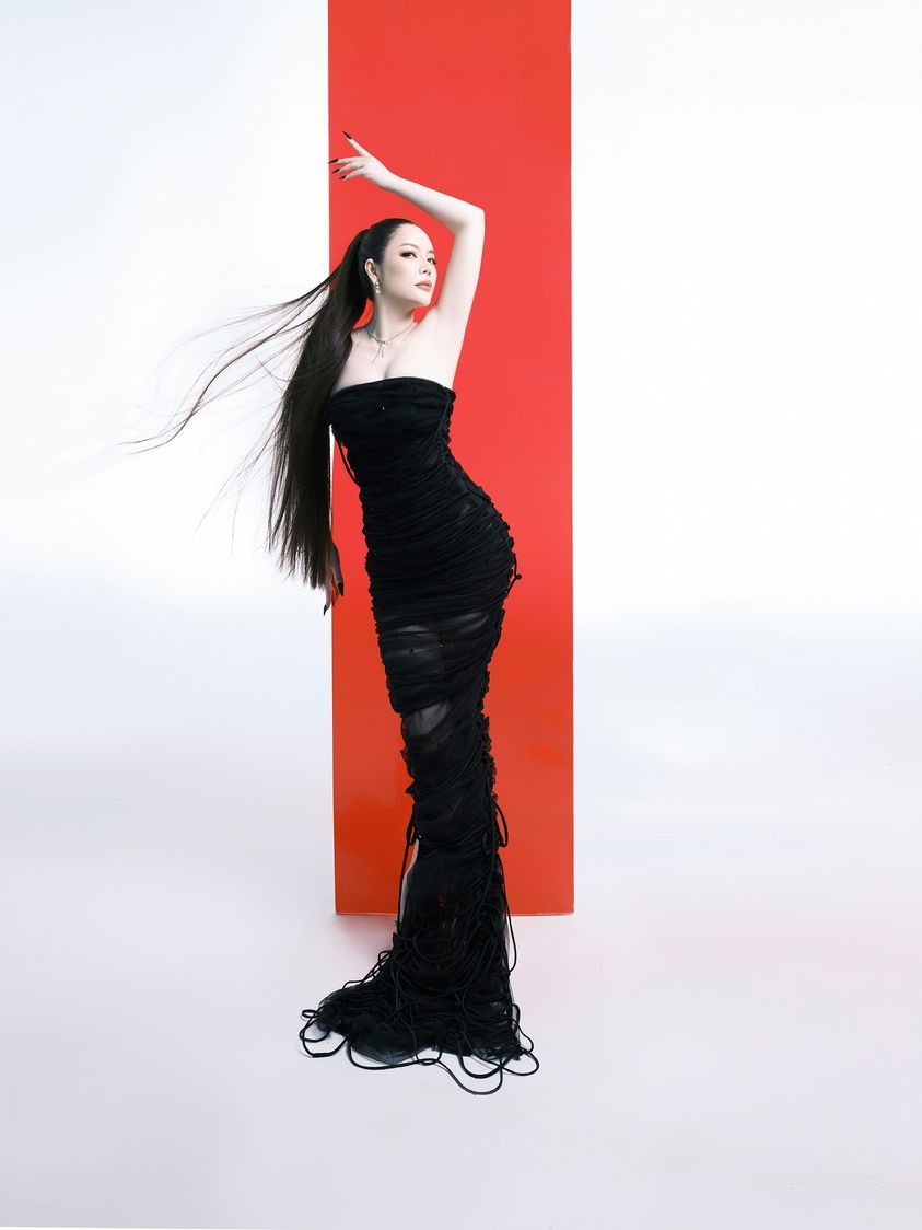 Diễn viên Lý Nhã Kỳ