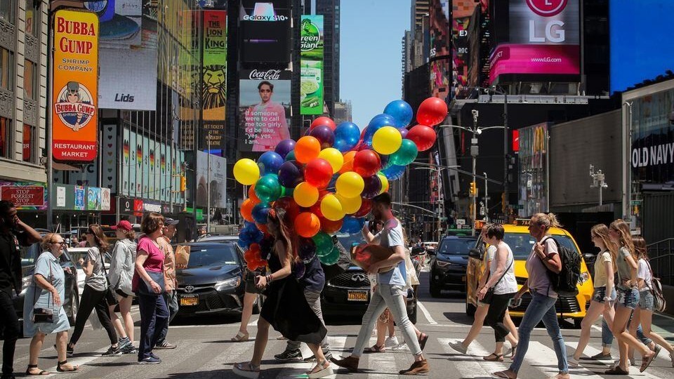 Không bị 'đánh gục' bởi các cú sốc lớn, kinh tế toàn cầu sẽ tươi sáng hơn?