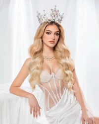 Top 4 Hoa hậu Trái đất 2023 đội vương miện, đẹp dịu dàng trong bộ ảnh thời trang