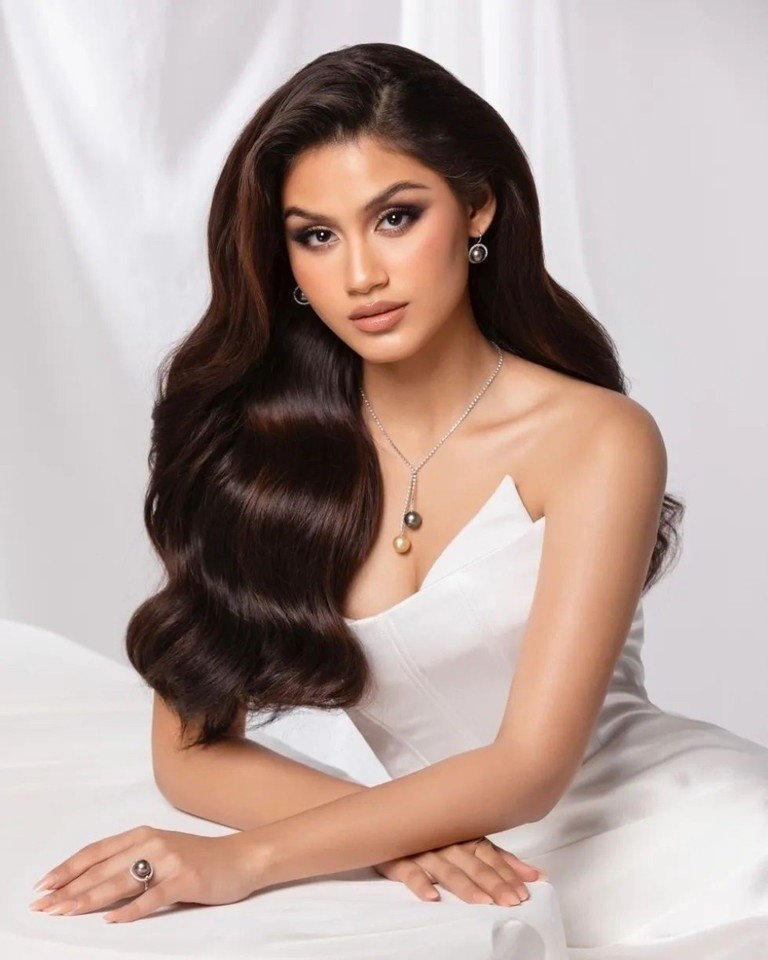 Top 4 Hoa hậu Trái đất 2023 đội vương miện