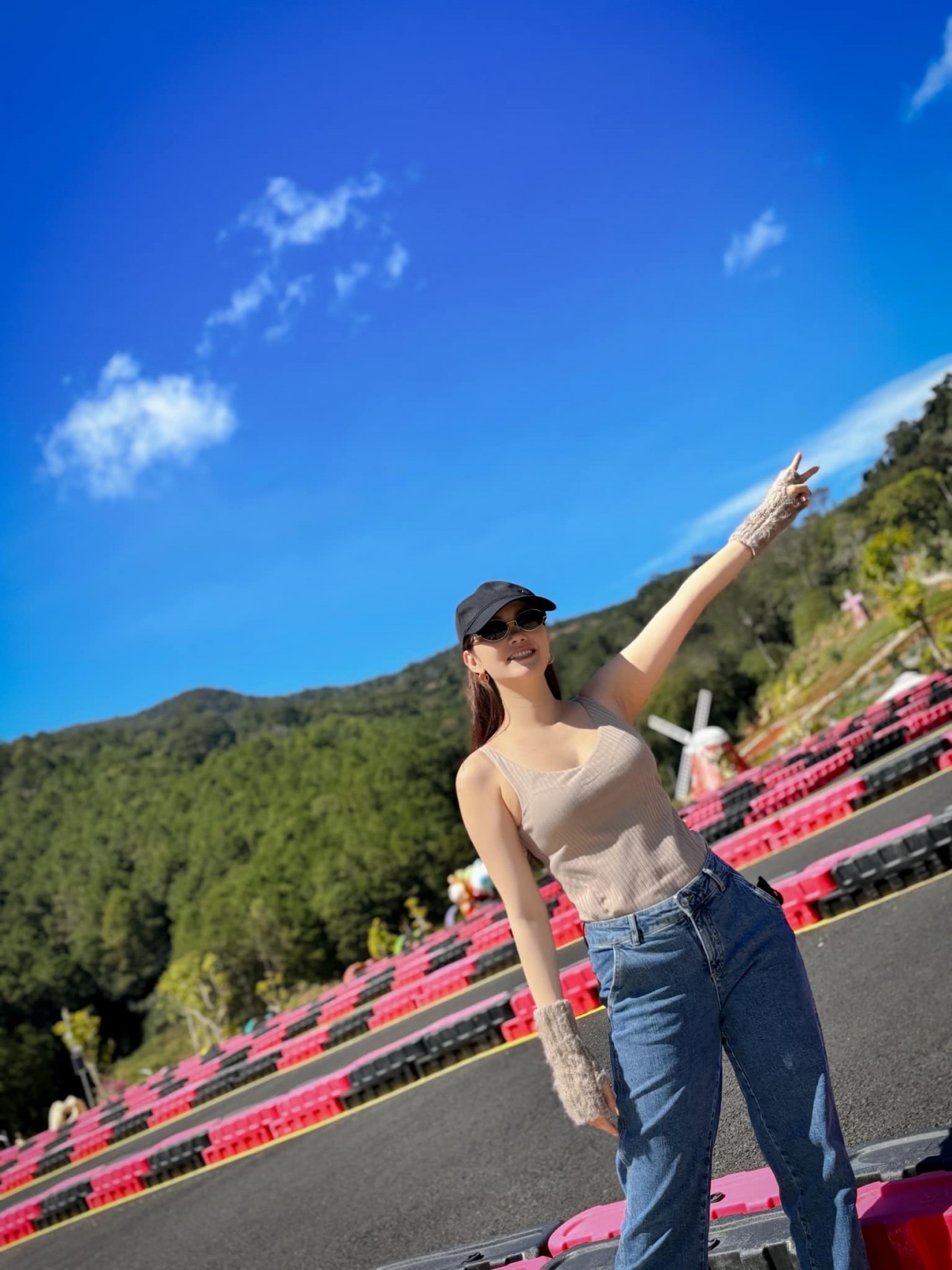 Diễn viên Minh Hằng Diễn viên Minh Hằng